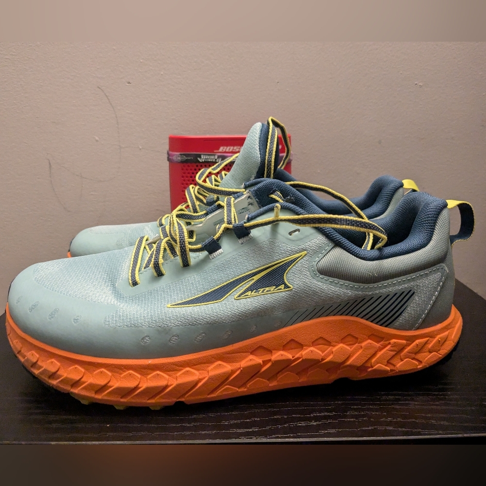 Men Altra Trail Runner Grip Shoes 9.5